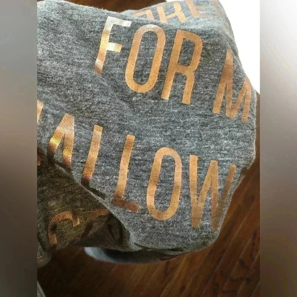A Pea in the Pod Maternity M “Too Pregnant for my Halloween Costume” Tee - EUC - Picture 9 of 9